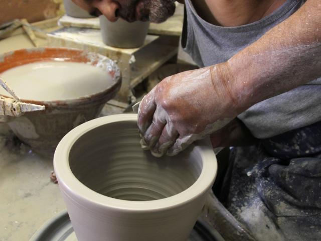 Vase Tour Argile Poterie Ravel à Aubagne